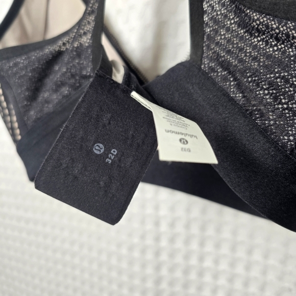 32D | Lululemon Awake to Lace Bra | Black - Picture 4 of 5